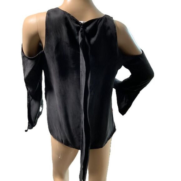 Line + Dot Black Cold Shoulder Long Sleeve V-Neck Coquette Womens Blouse Small - Picture 7 of 11